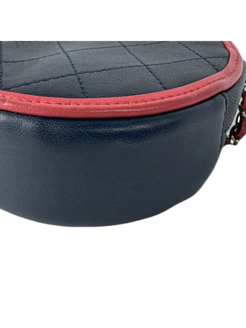 Chanel Crossbody Bag - Picture 9 of 10